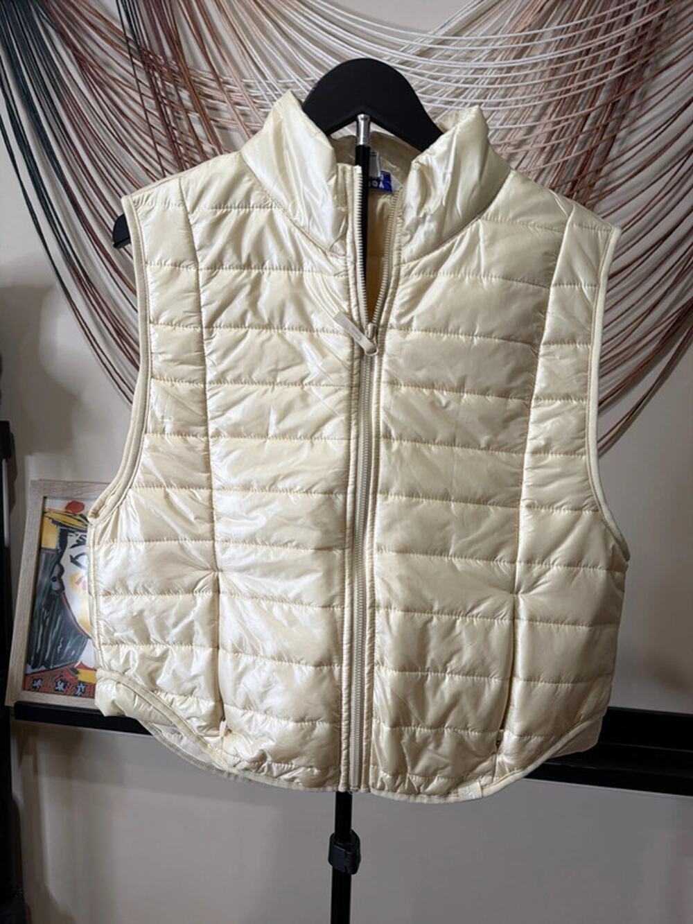 Joy lab, NWT puffer vest, butter, yellow, or champagne m 2343